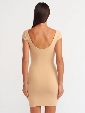 Dilvin - Vestido em bege