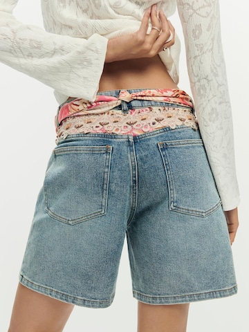 Desigual Regular Farkut 'Embroidered' värissä sininen