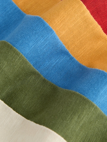 Tricou de la Next pe albastru