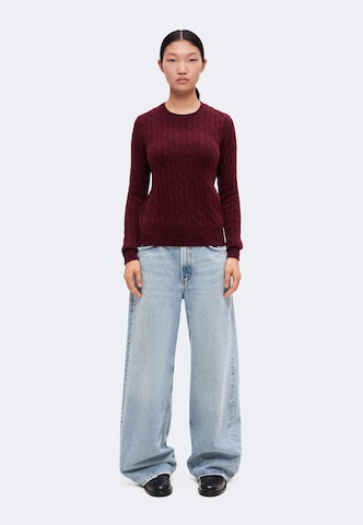 Pulover de la Pure Cashmere NYC pe roșu