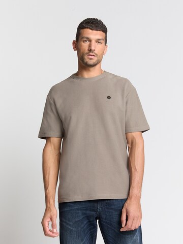 T-Shirt No Excess en beige : devant