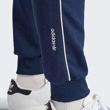 Effilé Pantalon de sport 'Track' ADIDAS ORIGINALS en bleu