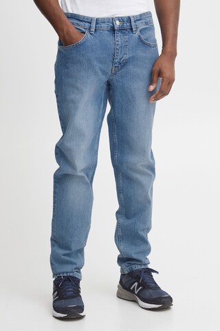 Casual Friday Regular Jeans 'Karup' in Blauw: voorkant