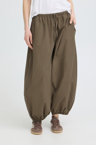 Loosefit Pantalon 'ENYA' Pulz en vert : devant
