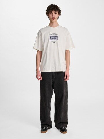 T-Shirt Hummel en blanc