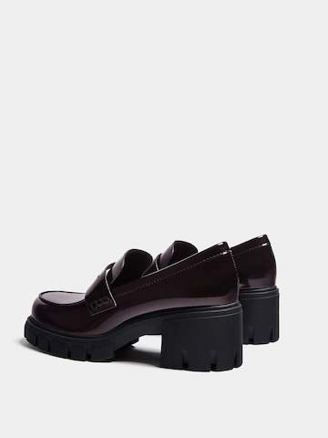 Pull&Bear Slipper in Rot