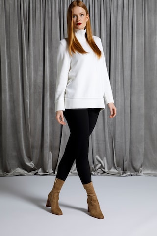 Pull-over Ulla Popken en blanc