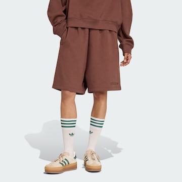 Wide Leg Pantalon 'Essentials' ADIDAS ORIGINALS en marron : devant