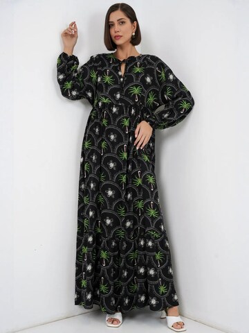 Bigdart Dress in Black