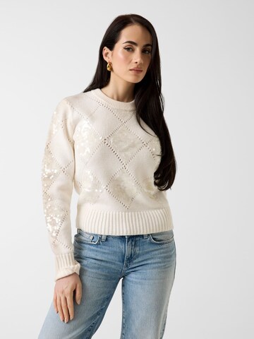 GUESS Sweater in White: front