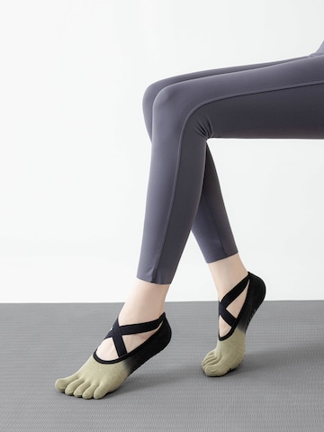 Millo Athletic Socks 'Freedom Yoga' in Green