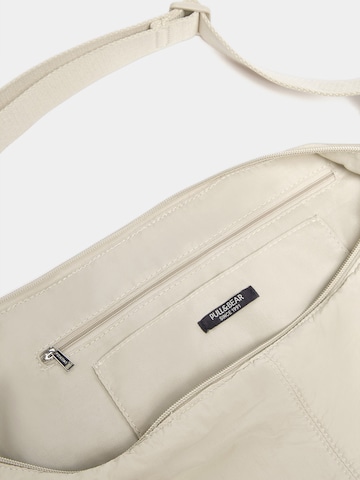 Pull&Bear Schultertasche in Weiß