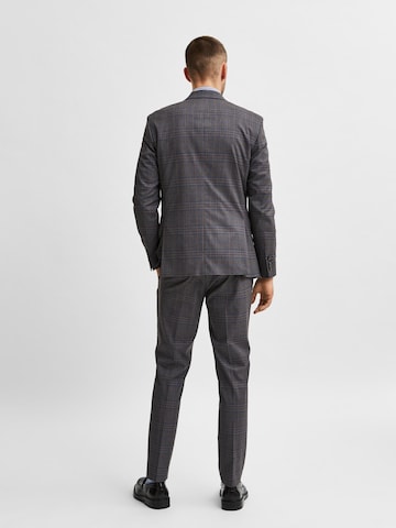 SELECTED HOMME Slim Fit Businessblazer 'TIMELOGAN' i grå