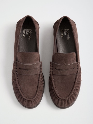 Slipper di Friends Like These in marrone