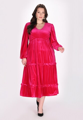 faina Cocktail dress in Pink: front