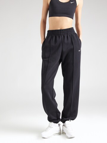 Tapered Pantaloni de la Nike Sportswear pe negru