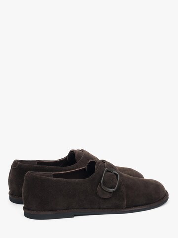 Estro Classic Flats '5831-1' in Brown