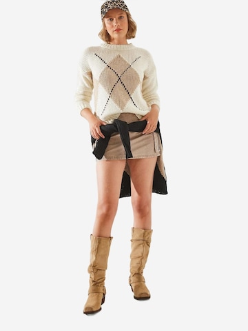 Bianco Lucci Trui in Beige