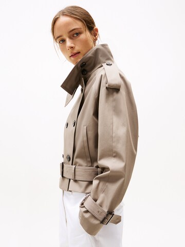 TOMMY HILFIGER Jacke in Braun