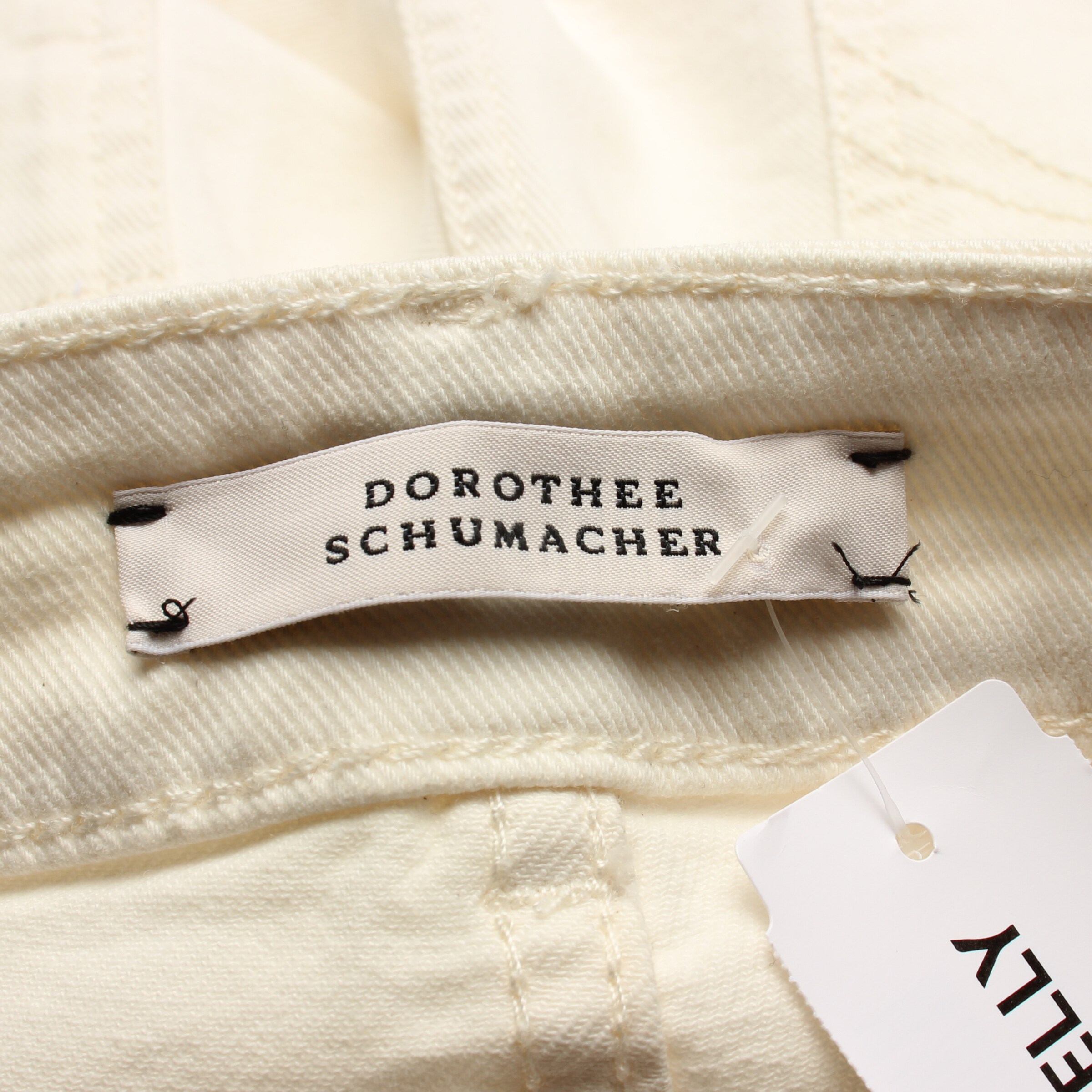 Schumacher Jeans in 30-31 in White