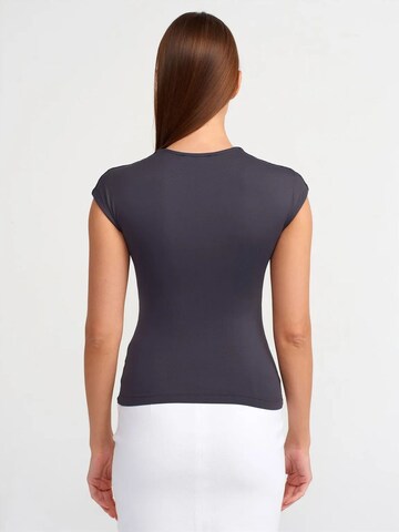 Dilvin Shirt in Grey