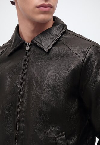 JACK & JONES Tussenjas 'JJESEATTLE' in Bruin