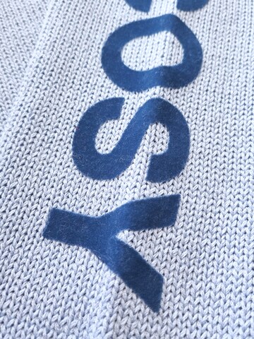 Pullover 'Strickpullover mit Flockschrift und Ziernaht' di LIKS. Munich in blu