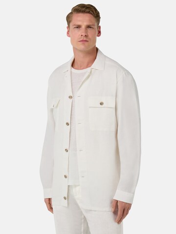 Boggi Milano Regular fit Button Up Shirt 'Camp' in White: front