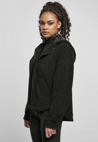 Urban Classics Jacke in Schwarz