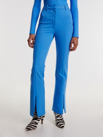 EDITED Flared Broek 'Savannah' in Blauw: voorkant