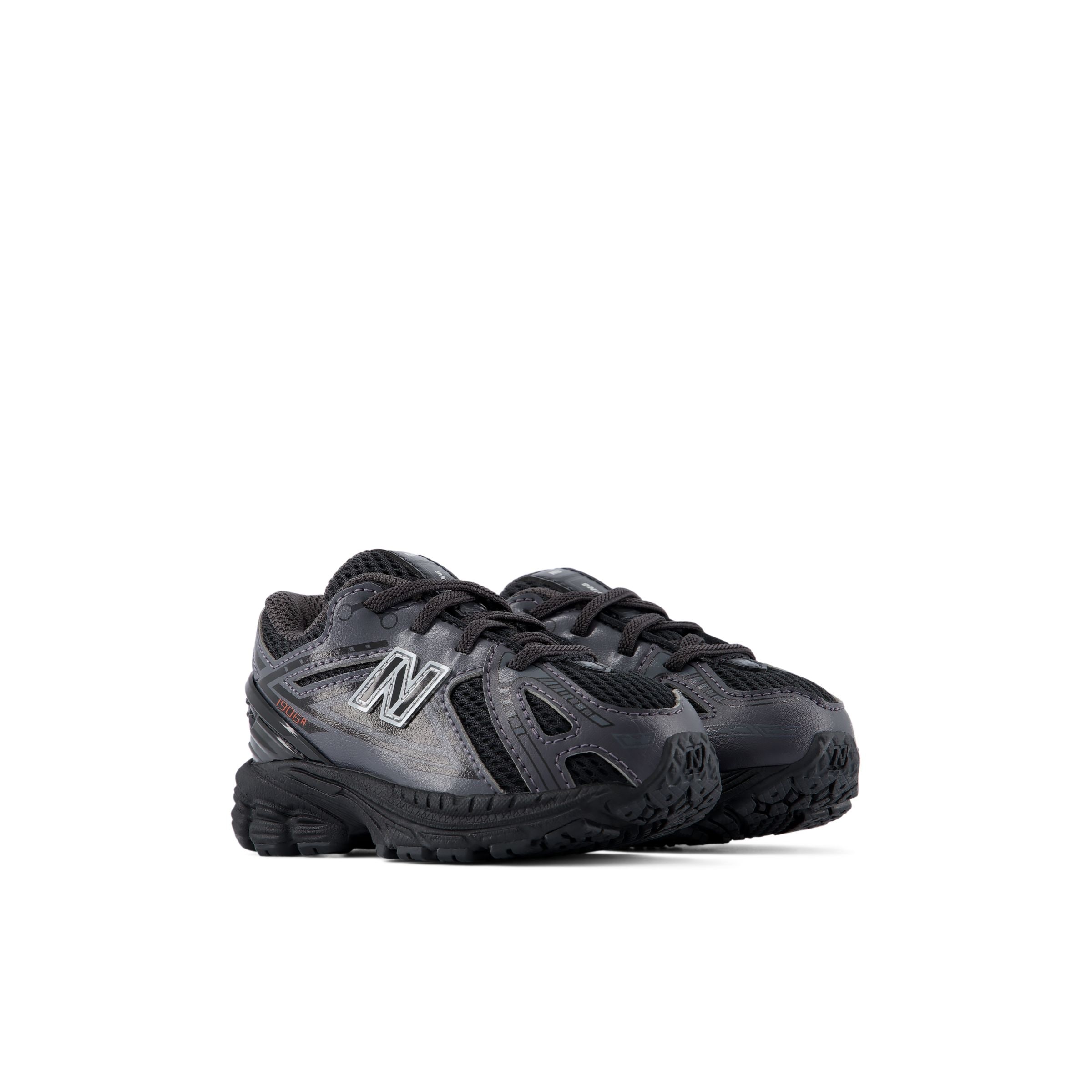 Sneaker '1906' di new balance in nero
