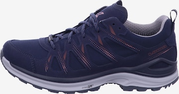 LOWA Outdoorschuh 'Innox Evo II' in Blau: Vorderseite