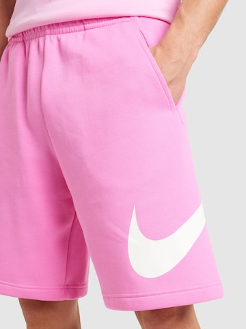 Nike Sportswear Regular Broek 'CLUB' in Roze