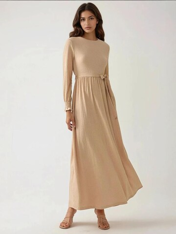 Abito di Hiccup in beige