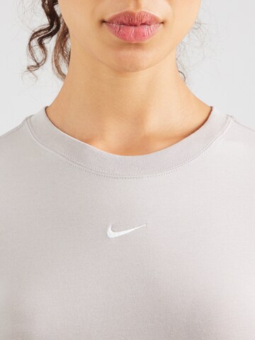 Nike Sportswear Μπλουζάκι 'CHLL' σε γκρι