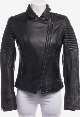 Schyia Jacket & Coat in S in Black: front