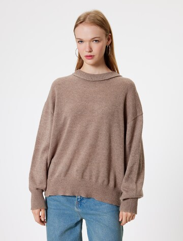 Koton Sweatshirt in Bruin: voorkant