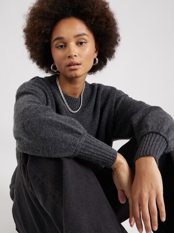 ONLY Sweater 'HAZEL' in Grey