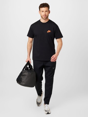 Nike Sportswear T-Shirt in Schwarz