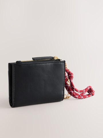 Next Wallet in Black