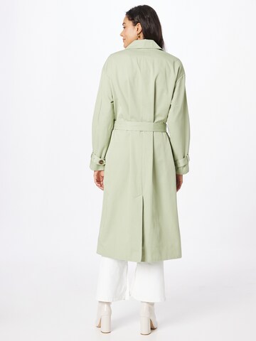 NA-KD Between-Seasons Coat 'Lisa & Lena' in Green