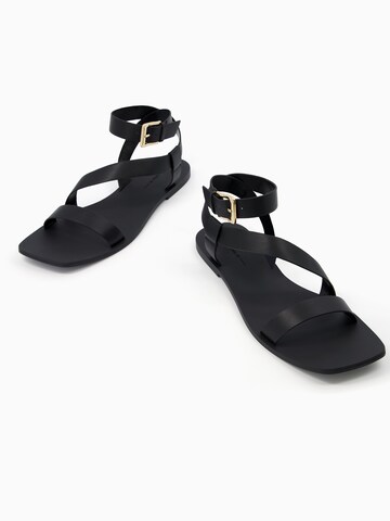 Bershka Sandal i svart