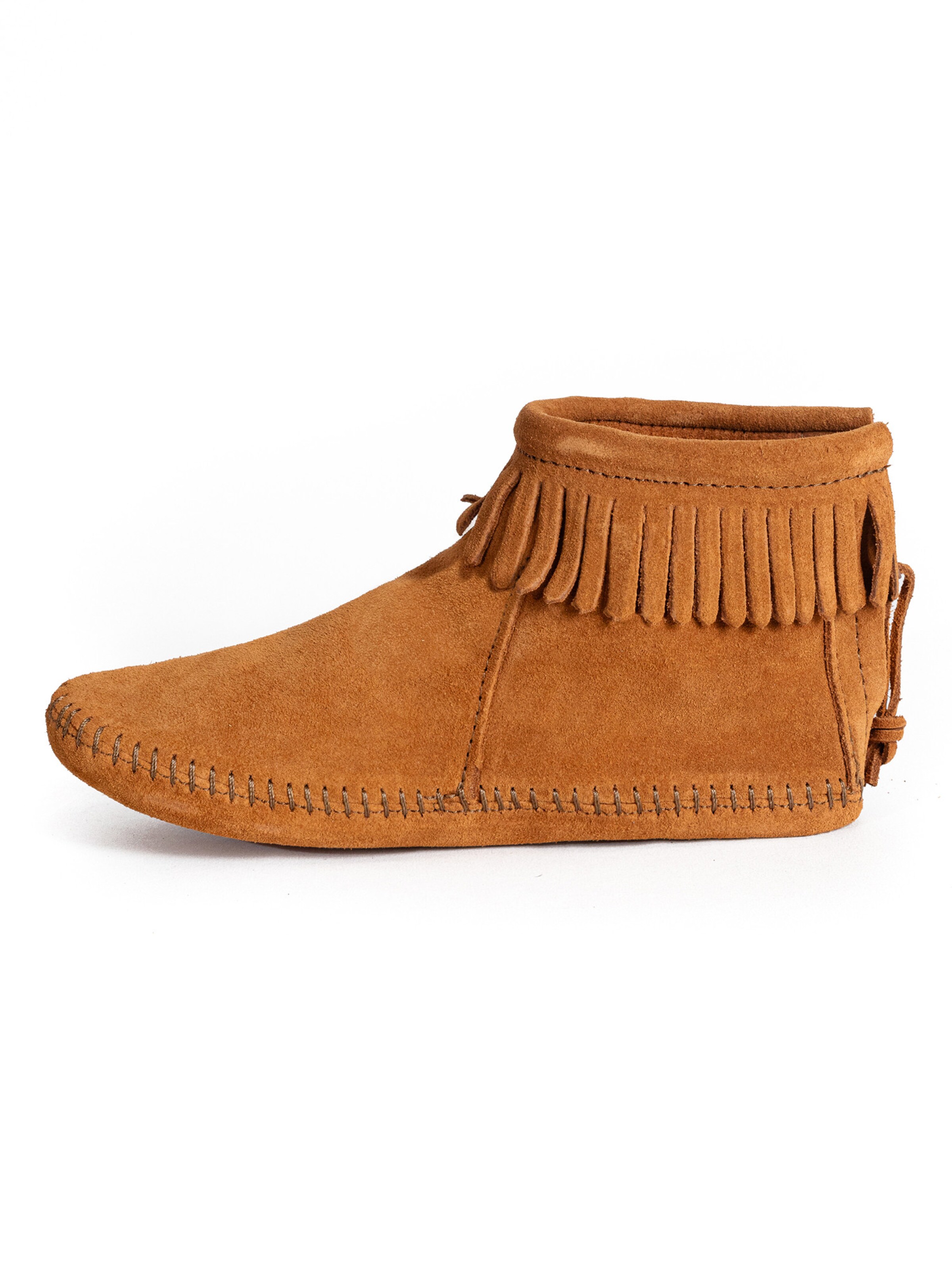 Minnetonka Μποτάκι σε καφέ: μπροστά