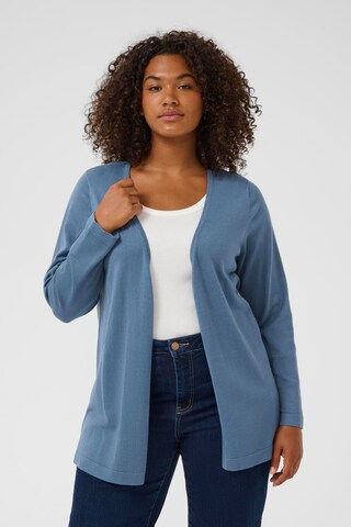 KAFFE CURVE Gebreid vest 'Farsia' in Blauw: voorkant