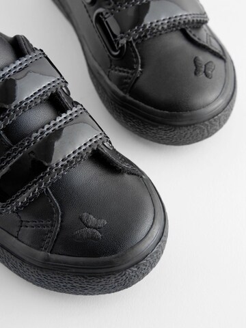 Sneaker di Next in nero