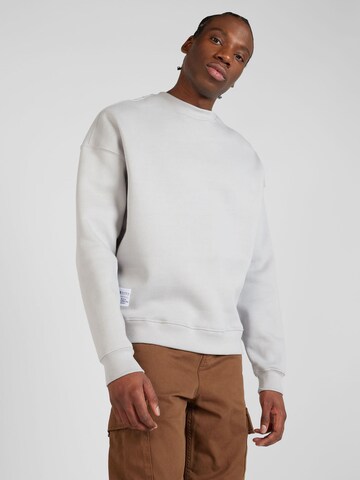 ALPHA INDUSTRIES Sweatshirt in Grijs: voorkant