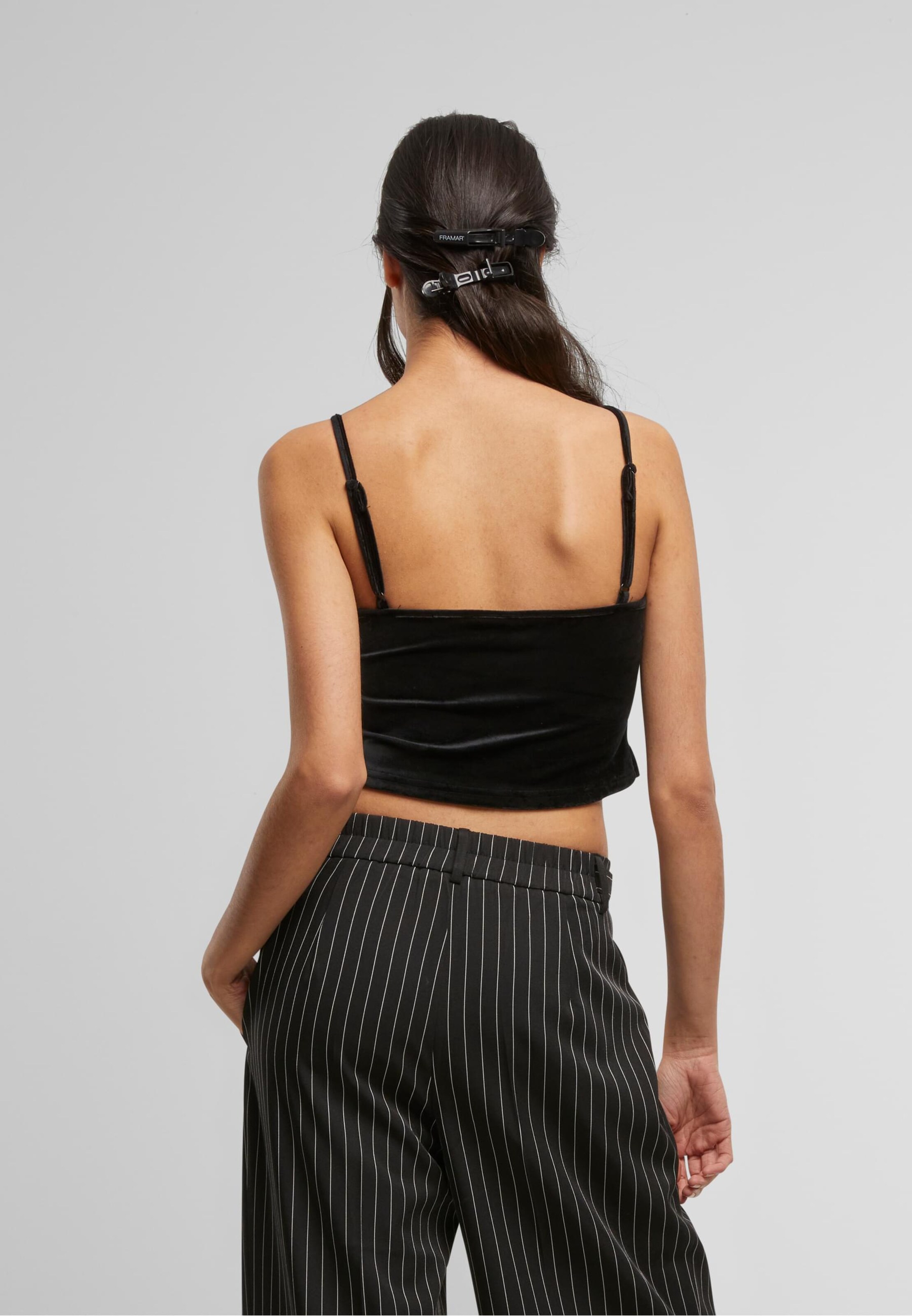 Urban Classics Top - Čierna