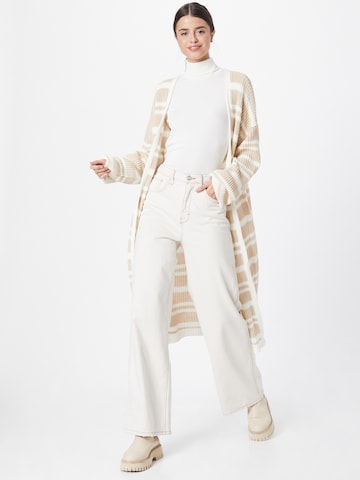 In The Style Knit cardigan 'Carys Whittaker' in Beige