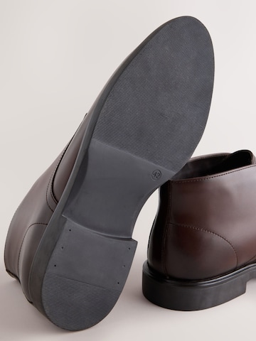 Boots chukka di Next in marrone