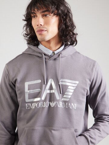 EA7 Emporio Armani - Sudadera en gris